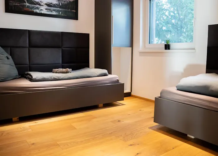 Grosszuegige Gartenwohnung Mit Bergblick Appartamento
